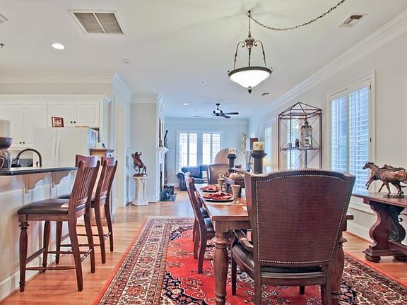 3rd image of 3132 Hill St Suite A-1