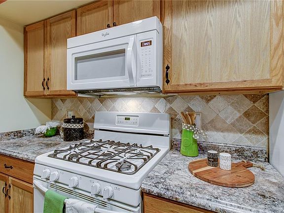 4th image of 5600 39th St