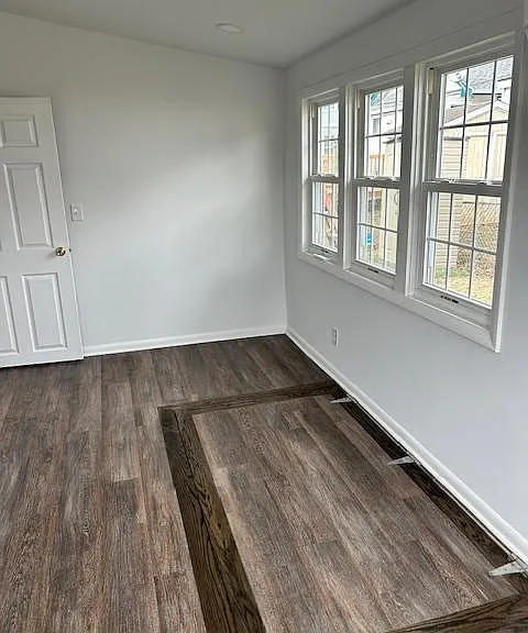 512 S Laurel St — Photo 9
