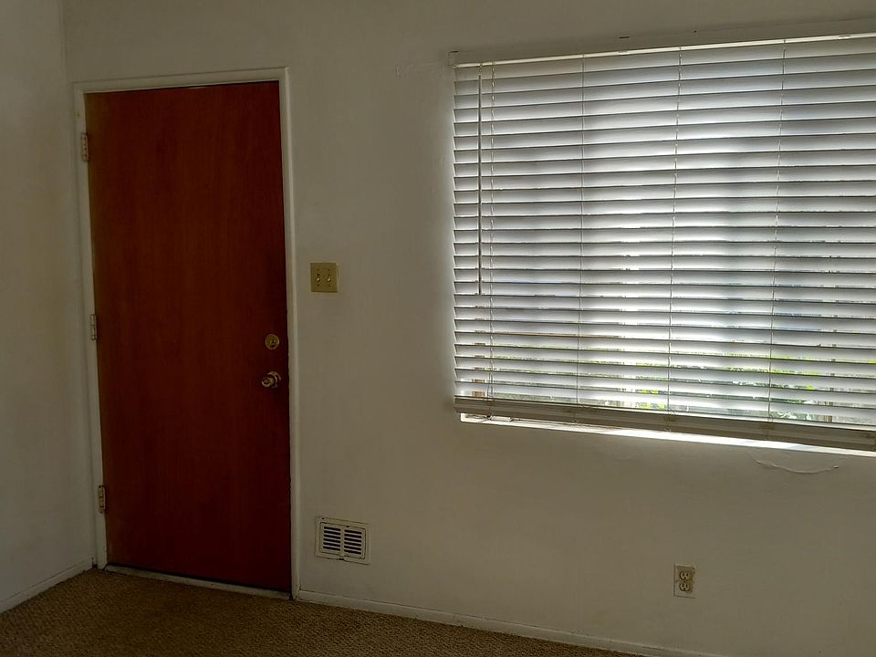 1st image of 807 N Stoneman Ave #1