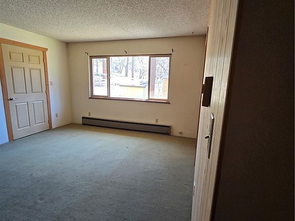 4th image of 16631 Patricia Ave