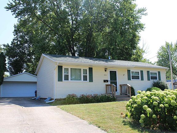 2nd image of 3211 Candlewick Dr