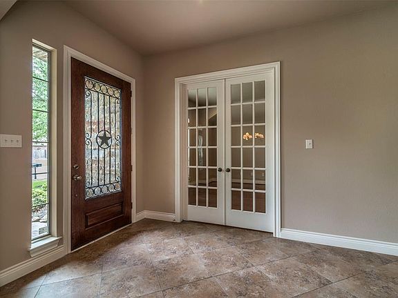 5th image of 1027 Summer Cape Cir
