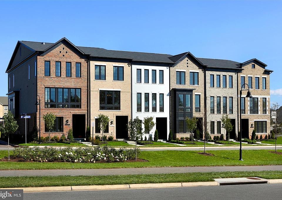 1st image of 20303 Savin Hill Dr