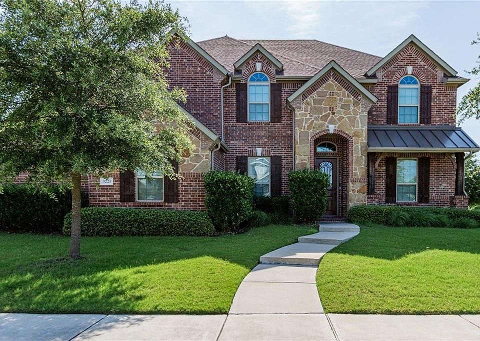 1st image of 3225 Burnet Cir