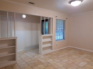 2309 Woodoak Dr, Irving, TX 75060