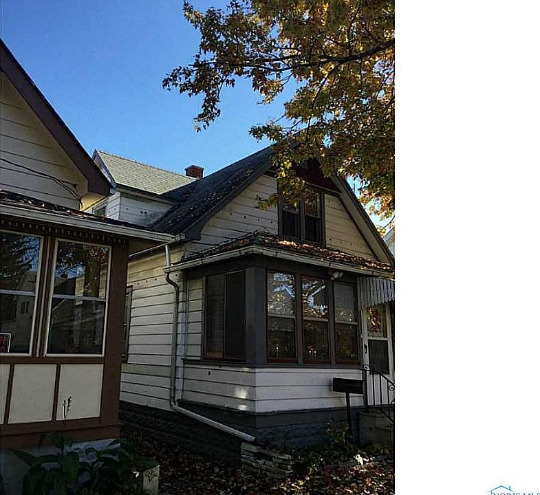 2nd image of 3346 Franklin Ave