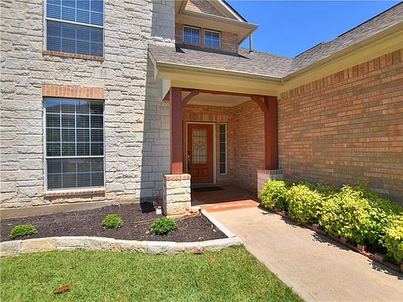 4th image of 2453 Arbor Dr
