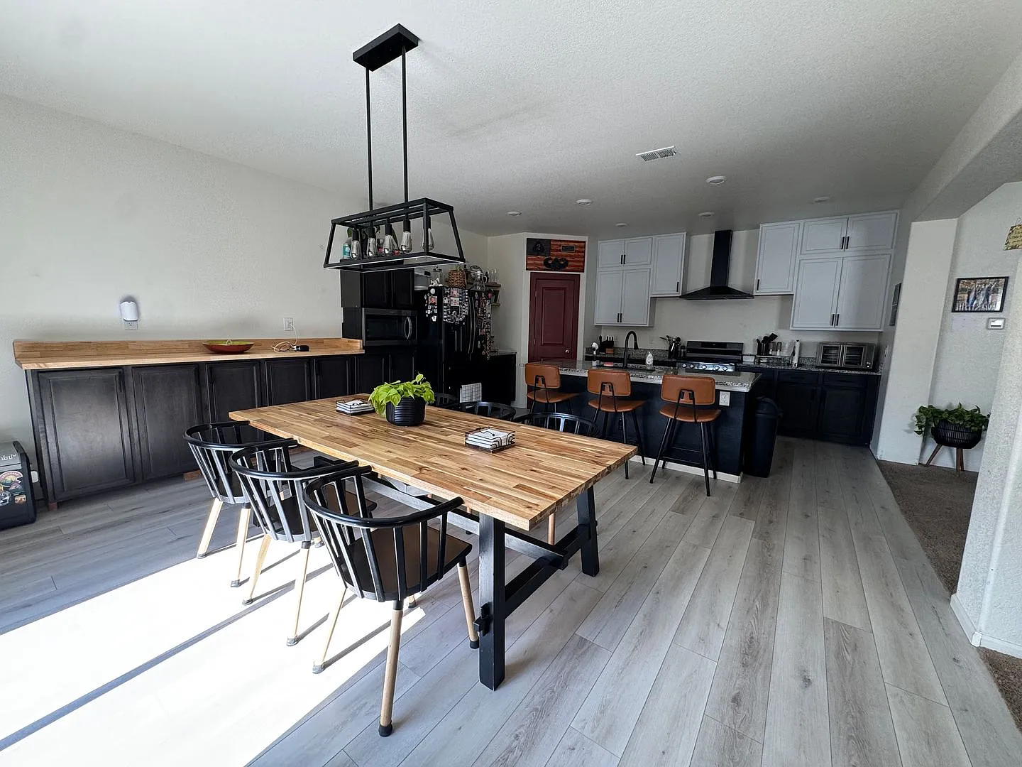 5 Bed/ 3 Bath/ 2-Car Garage In Bennett, Co - Available Now! Ask About Move-In Special! — Photo 3