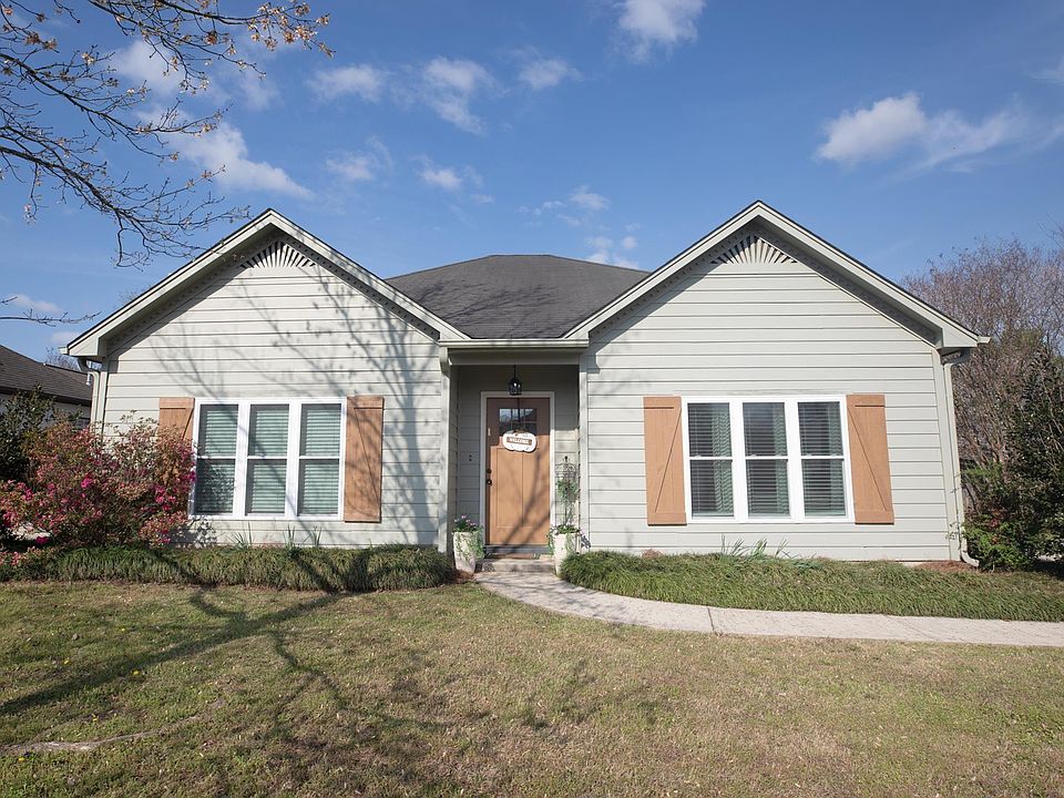 1st image of 302 Mills Way