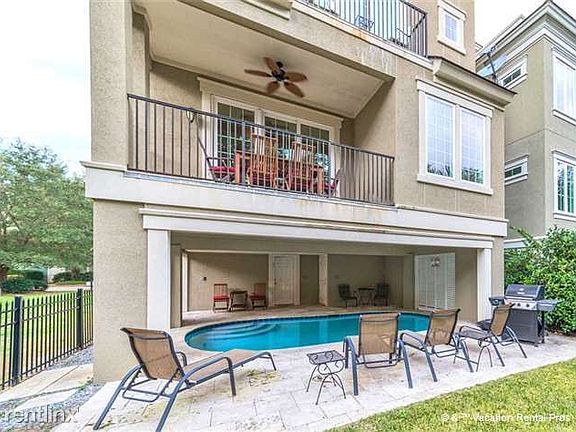 Enjoy the luxury of a private pool!
