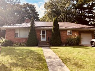 205 N Franklin St, Dewitt, MI 48820