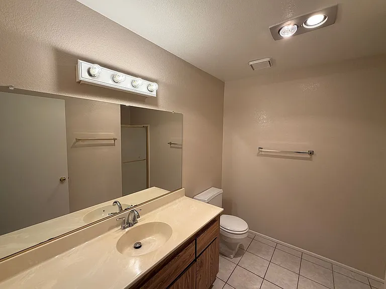 3636 Sumner Ave #210 — Photo 9