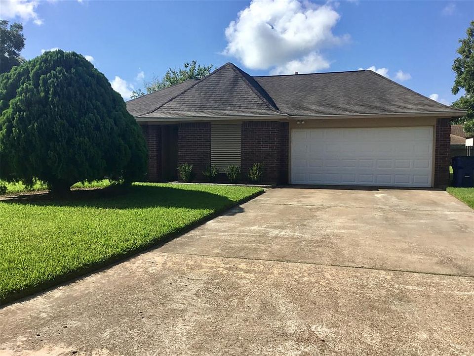 1st image of 7215 Robin Ln