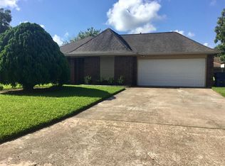 7215 Robin Ln, Texas City, TX 77591
