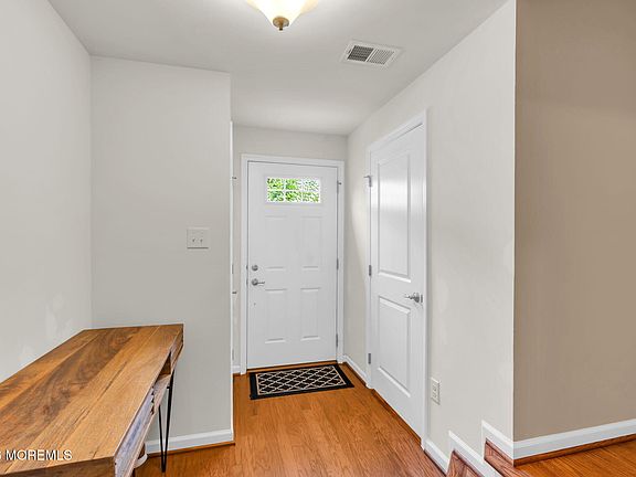5th image of 903 Mississippi Street #1403