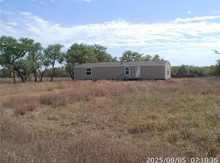 737 Private Road 1065, Hallettsville, TX 77964