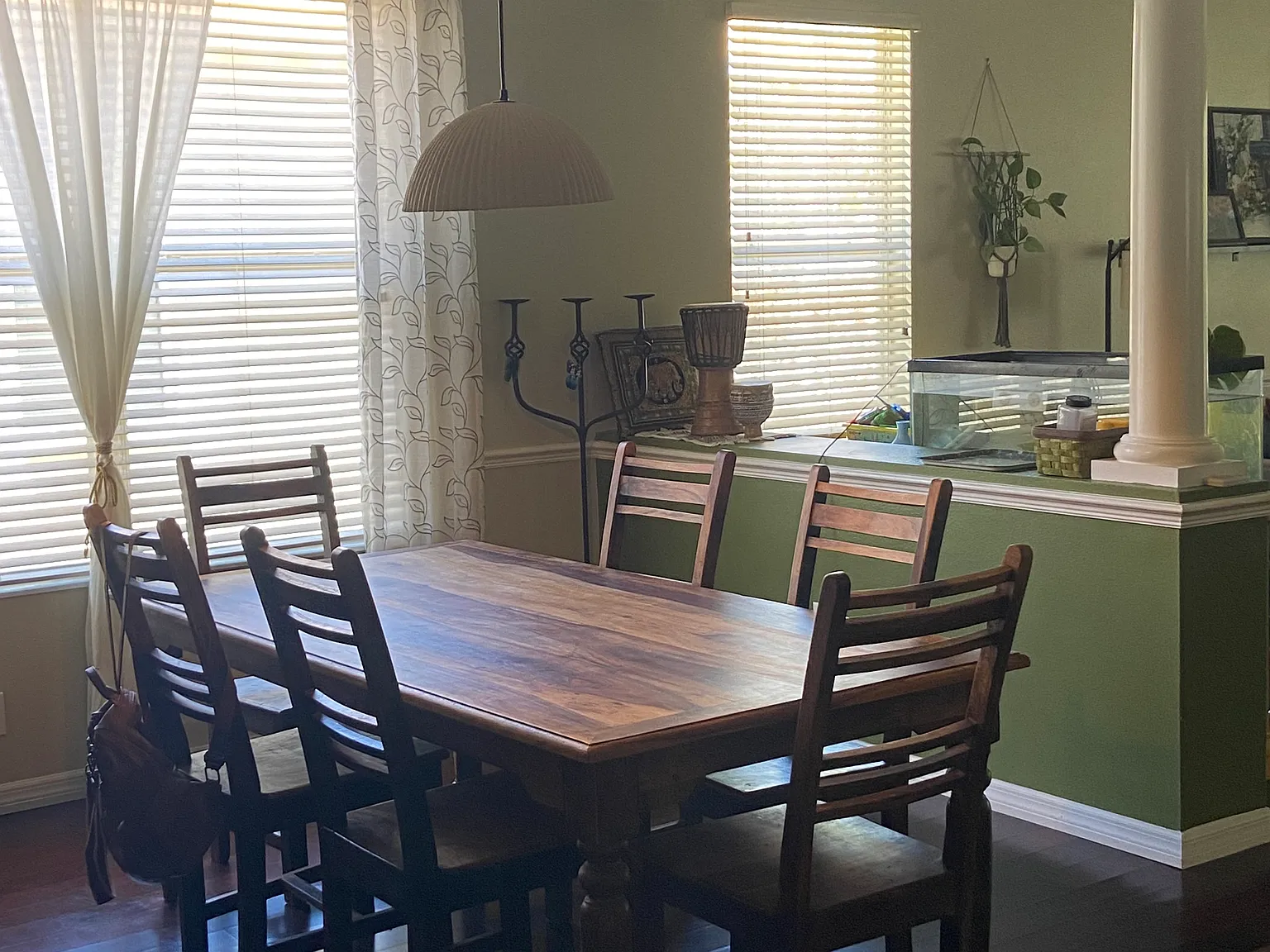 4 bed, 2589 sqft, $2,900 — Photo 4