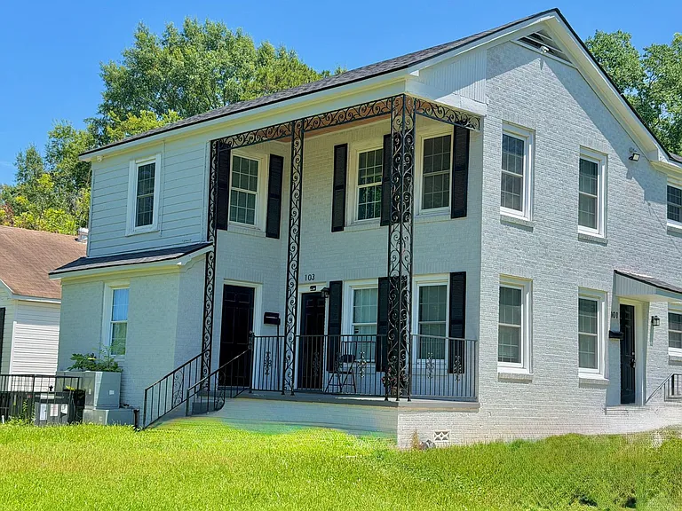 101 E Merrick St — Photo 1