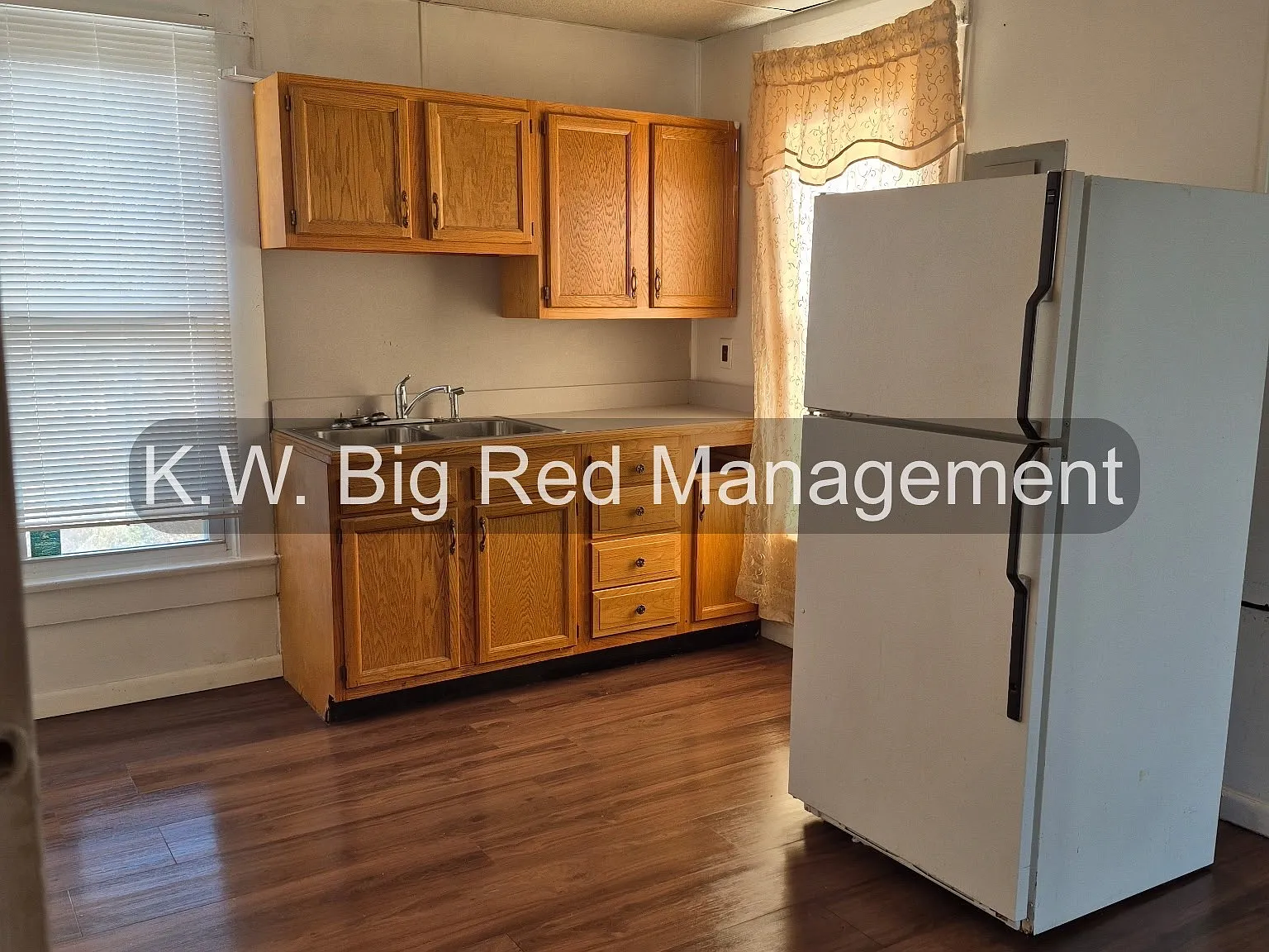1119 Chartres St — Photo 2