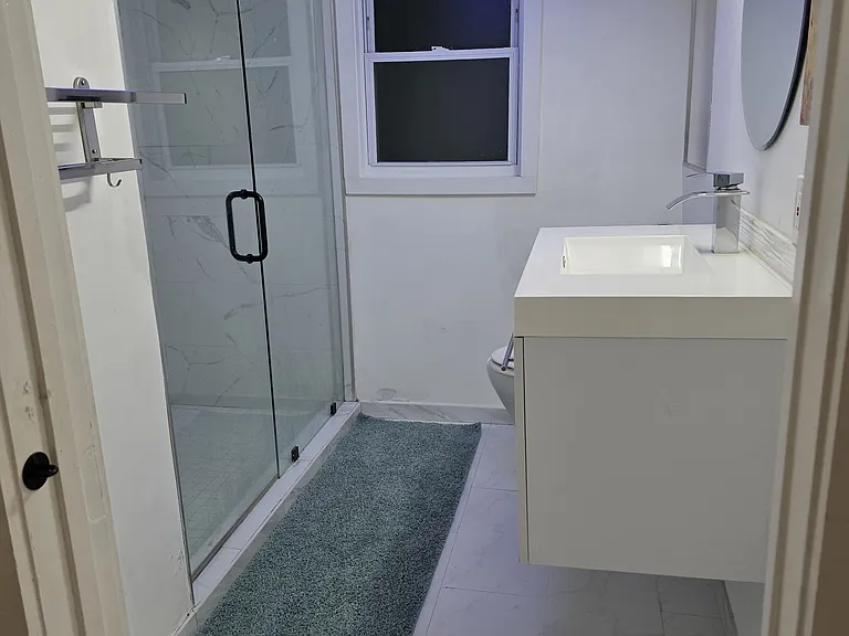 2080 E Roxboro Rd NE — Photo 14