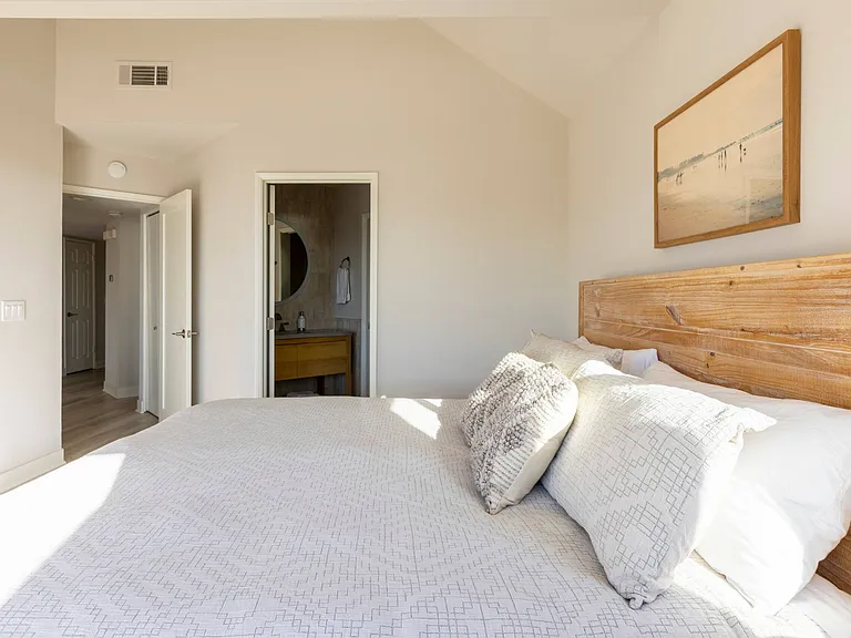 570 Terrace View Pl — Photo 21
