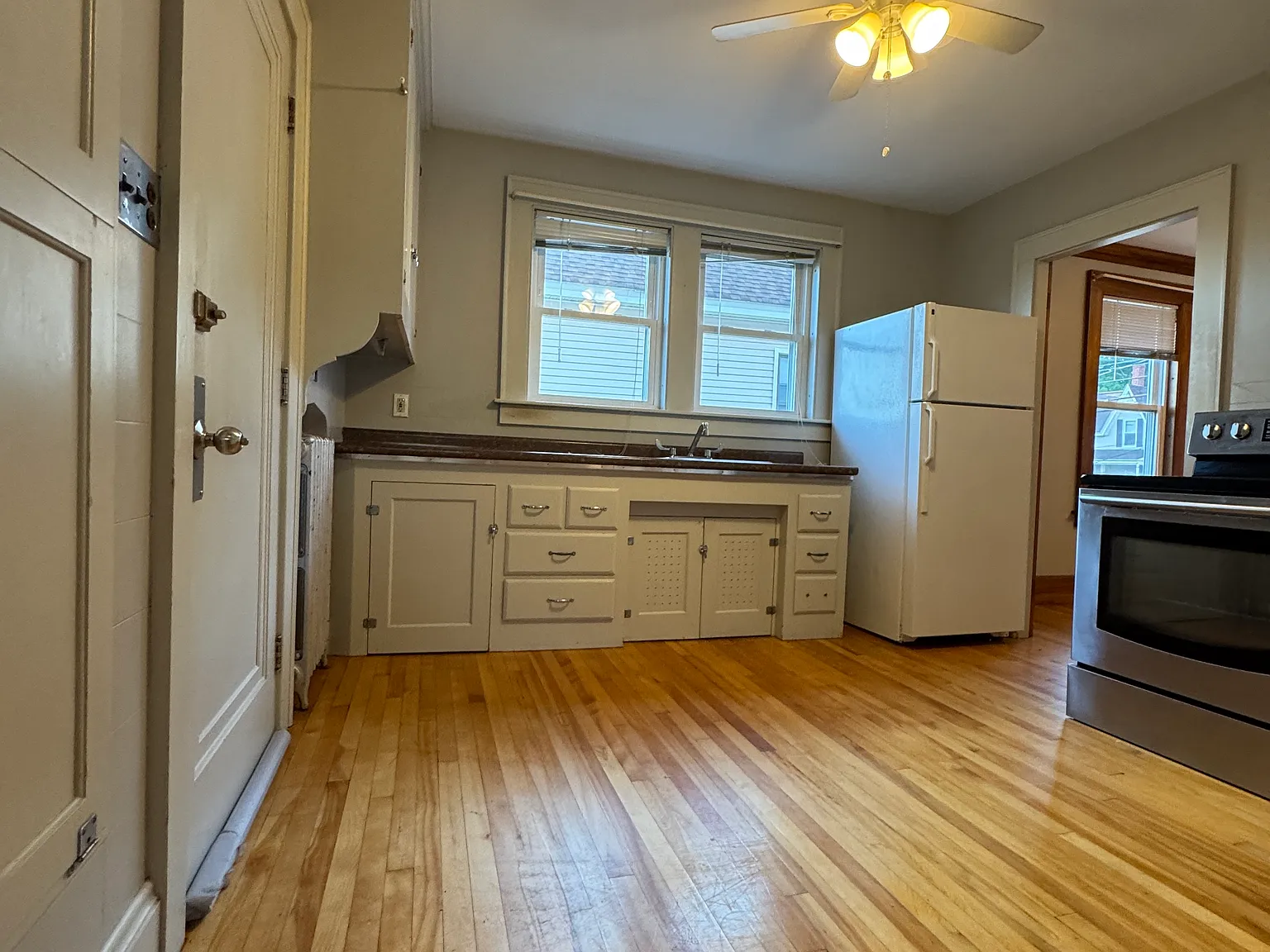 533 Lake Ave — Photo 1