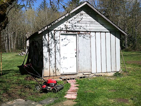 shed on concrete floor