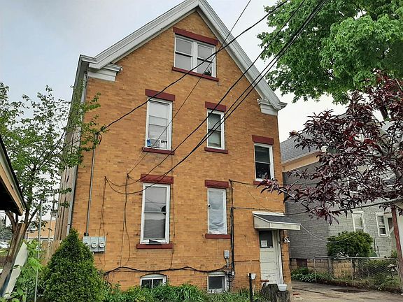 2nd image of 2203 W Becher St #2205