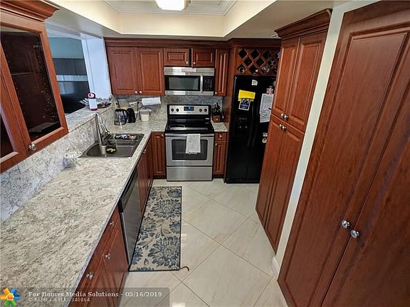 3rd image of 2244 NW 32nd Ter