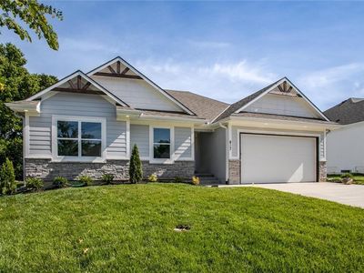817 SW Granite Ln, Blue Springs, MO, 64015