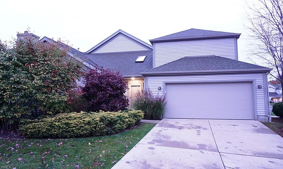 1st image of 121 Spinnaker Dr #1