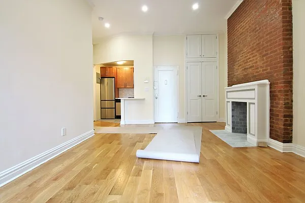 Rented by JK Dansar Corp | media 12