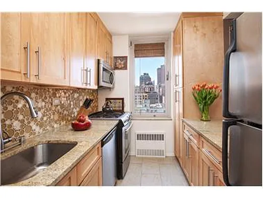 Rented by Douglas Elliman | media 10