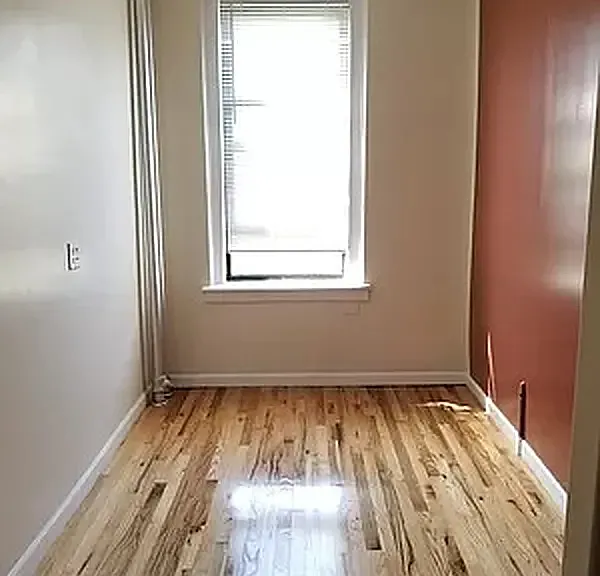 2111 Beekman Pl #4L — Photo 5