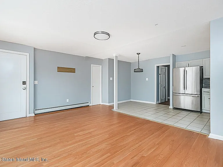 624 Hylan Blvd #2 — Photo 3