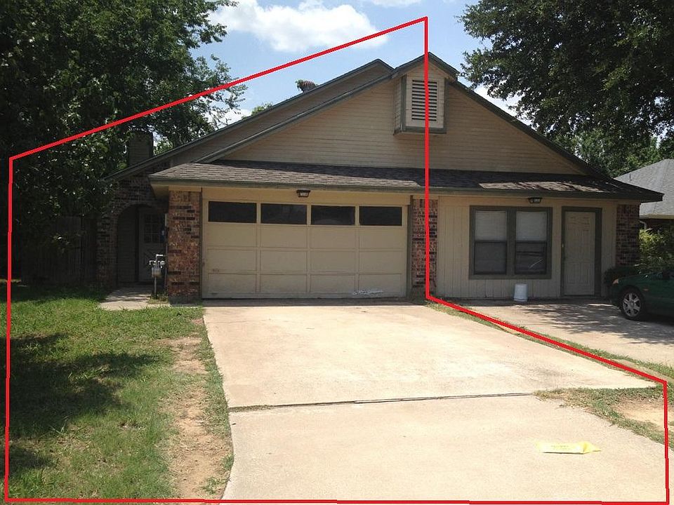 Only the left side of duplex!