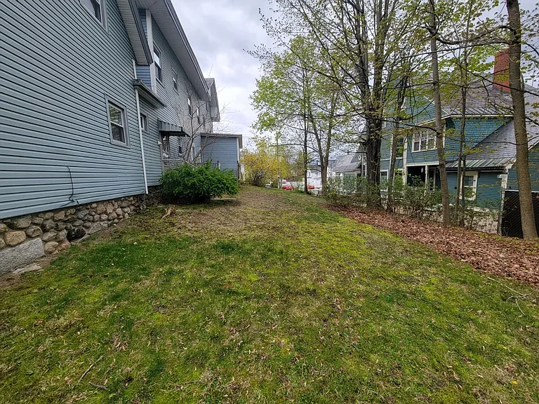 514 Hanover St — Photo 10