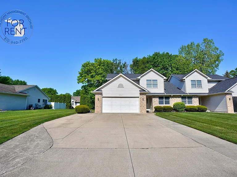 3263 Silverwood Dr #1 — Photo 3