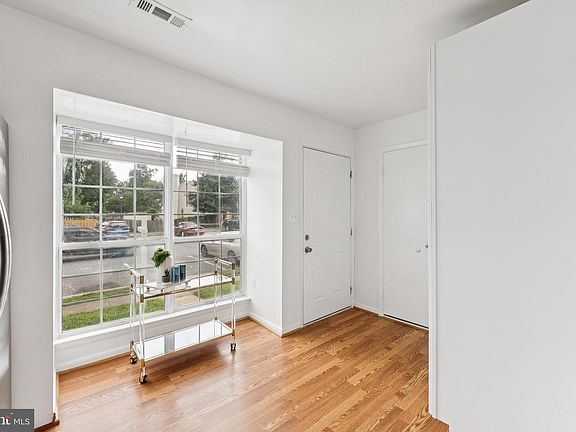 4th image of 3664 Masthead Trl