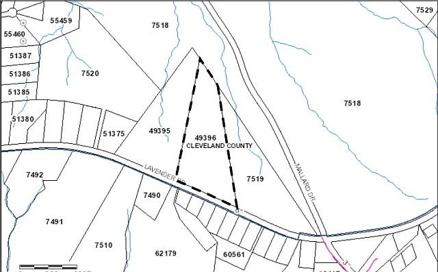 2nd image of 1005 Lavender Rd