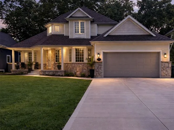 313 Crystal Bay Dr, Amherstburg, ON N9V 4A6