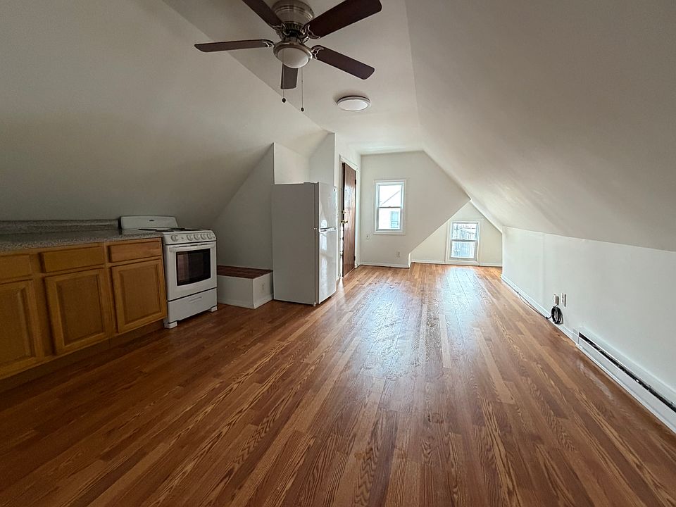 1st image of 89-91 W 20th St #3
