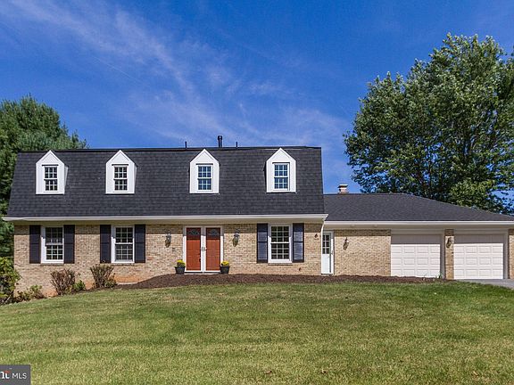 2nd image of 4541 Hornbeam Dr