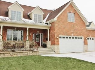 835 S Fairfield Ave, Lombard, IL 60148