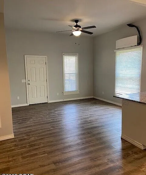 2122 S Sergeant Ave — Photo 3