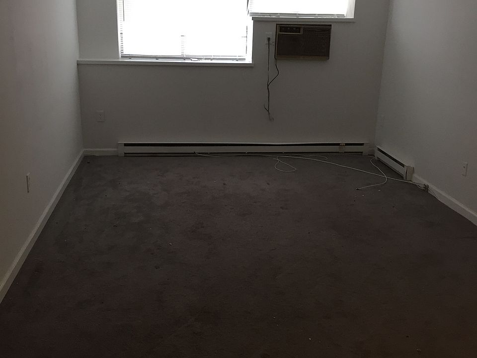 2nd image of 10 Mill Ln APT 106