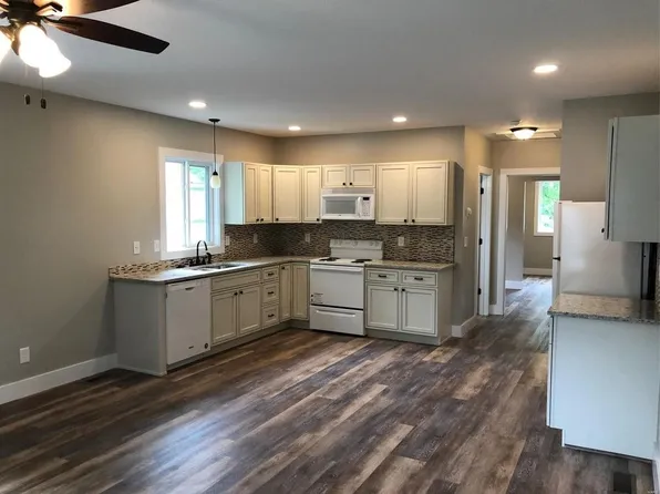 112 N Delaware Ave, Belleville, IL 62221