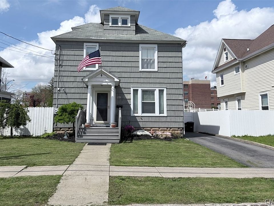 1st image of 133 Curtis Pl