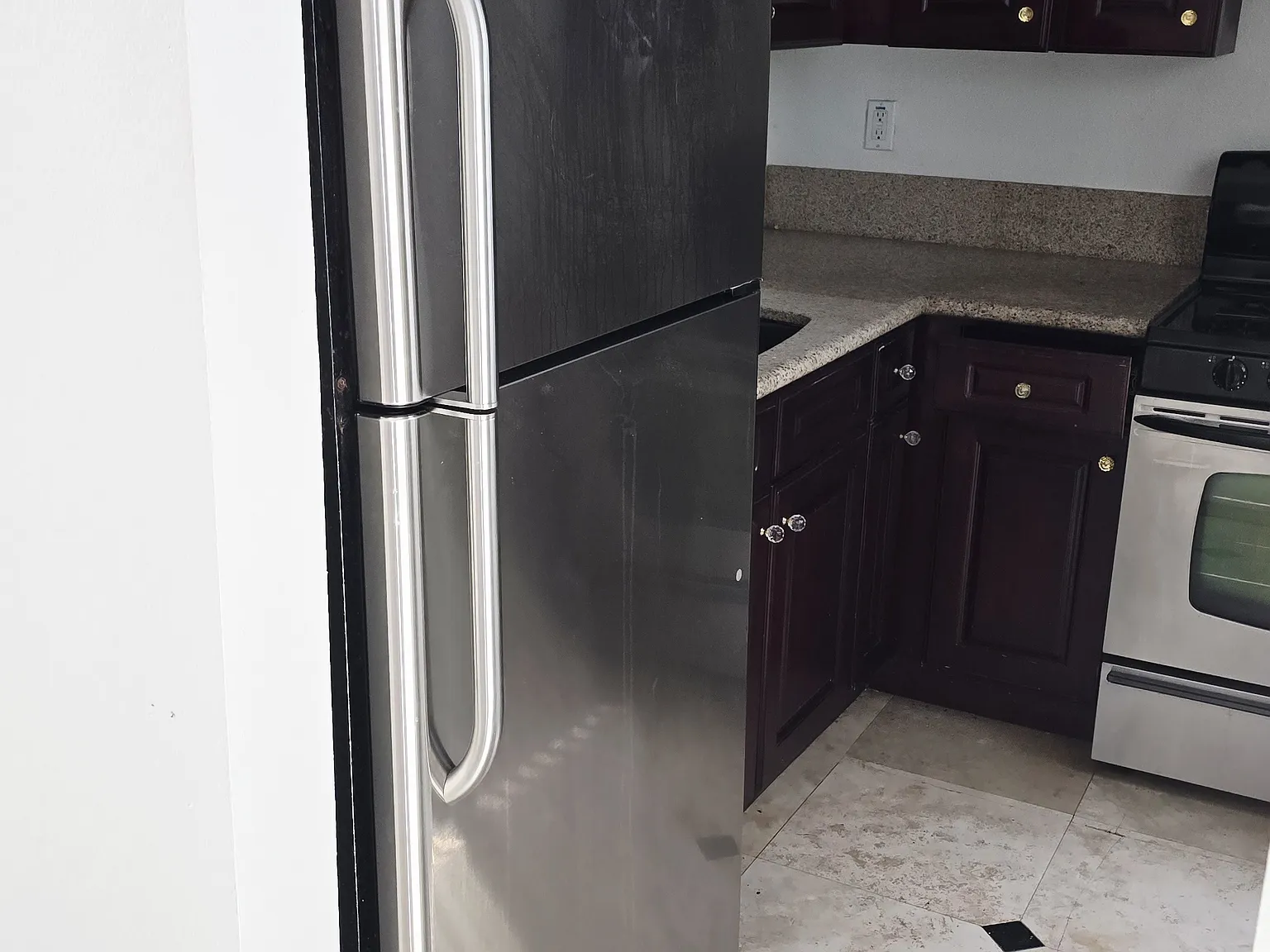 Studio, $1,650 — Photo 2